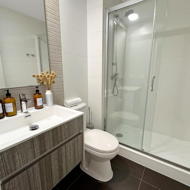 Elegancia y Descanso, Jacuzzi, Parrilla y Volcán - Apartamento de 2 dormitorios - 47