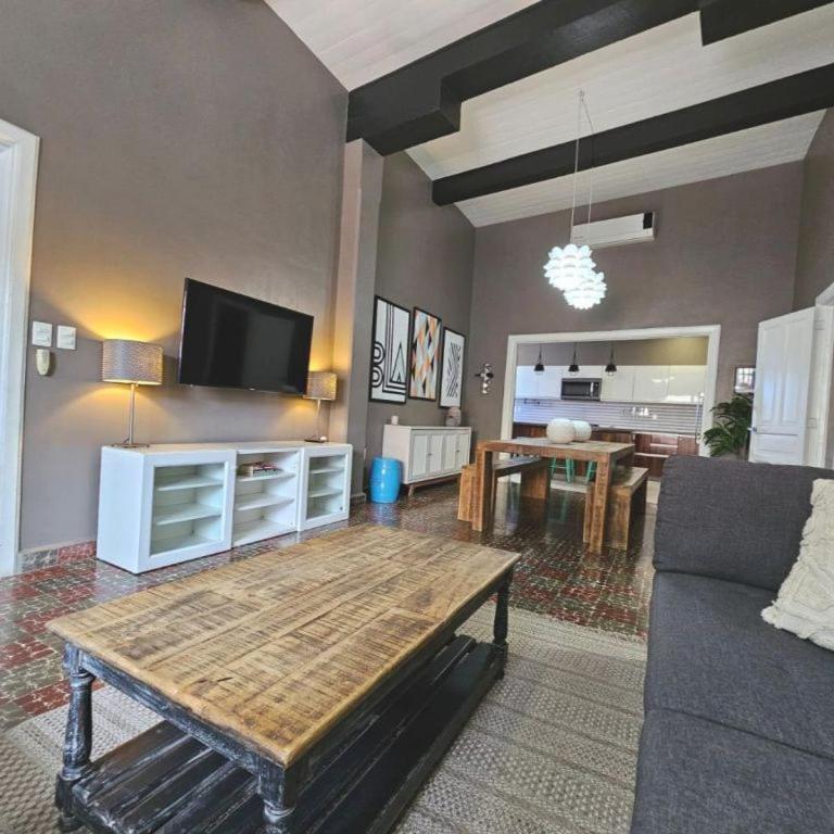 Iconic Centro Retreat Walk to Beach & Dining - Two-Bedroom Apartment - 10
