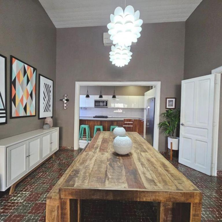 Iconic Centro Retreat Walk to Beach & Dining - Two-Bedroom Apartment - 18