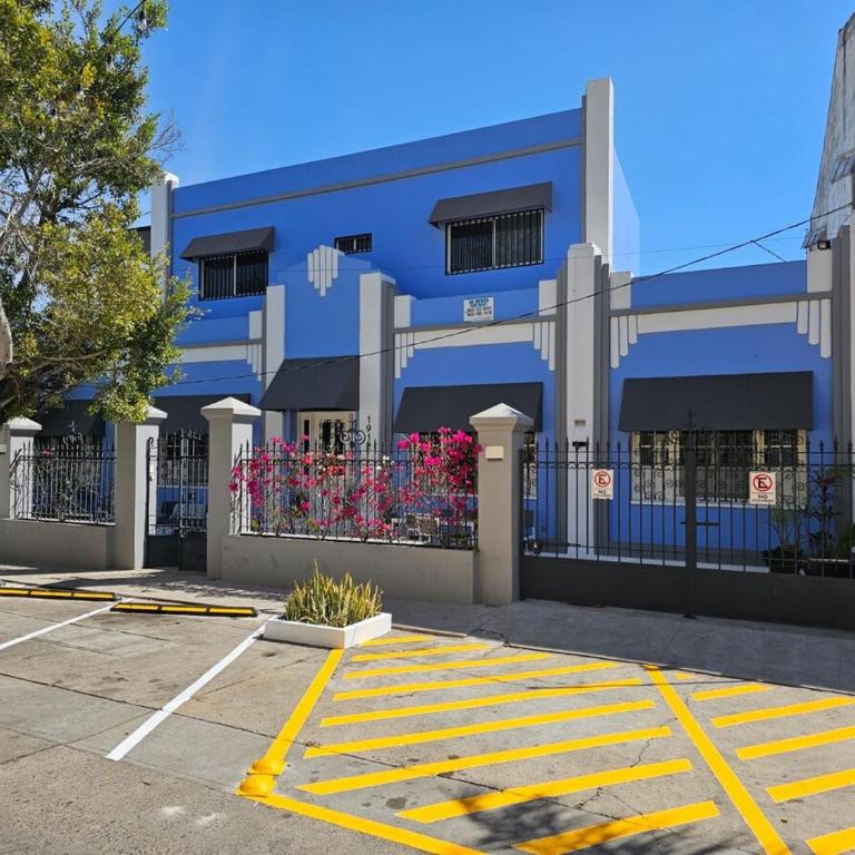 Iconic Centro Retreat Walk to Beach & Dining - Two-Bedroom Apartment - 23