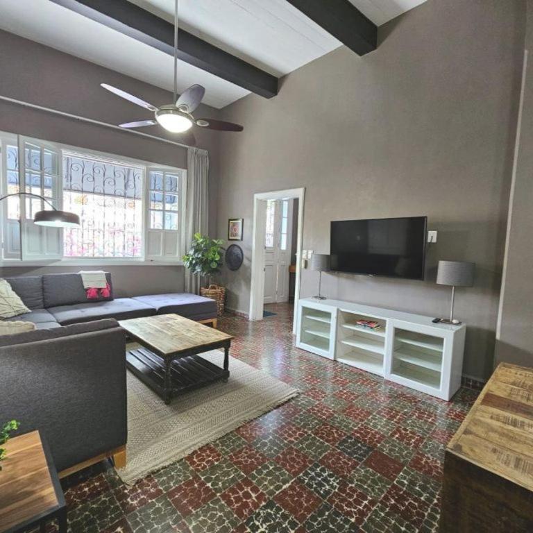 Iconic Centro Retreat Walk to Beach & Dining - Two-Bedroom Apartment - 27