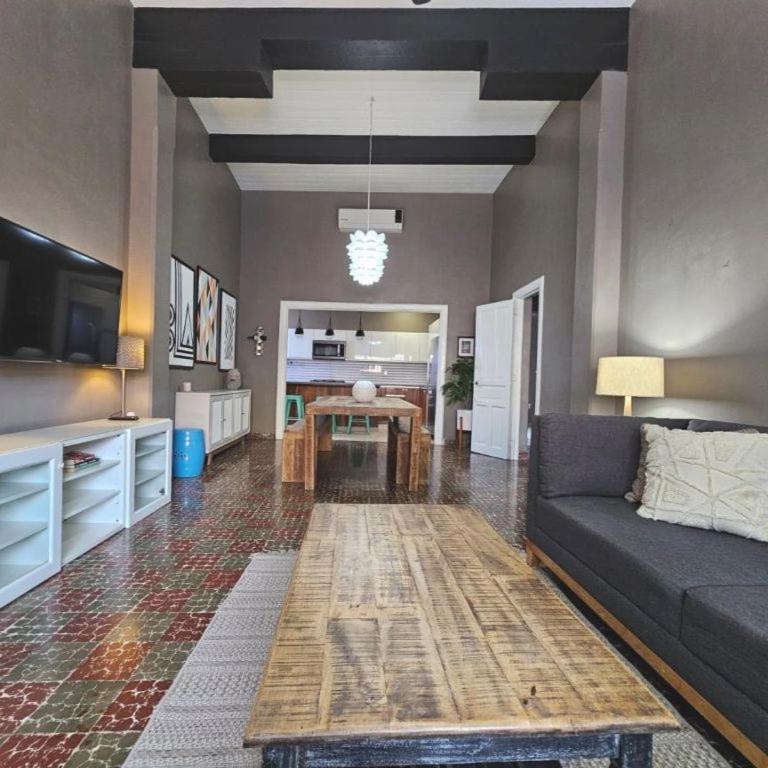 Iconic Centro Retreat Walk to Beach & Dining - Two-Bedroom Apartment - 31