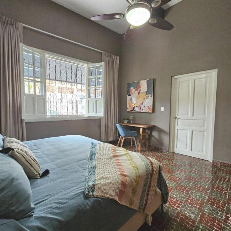 Iconic Centro Retreat Walk to Beach & Dining - Two-Bedroom Apartment - 36