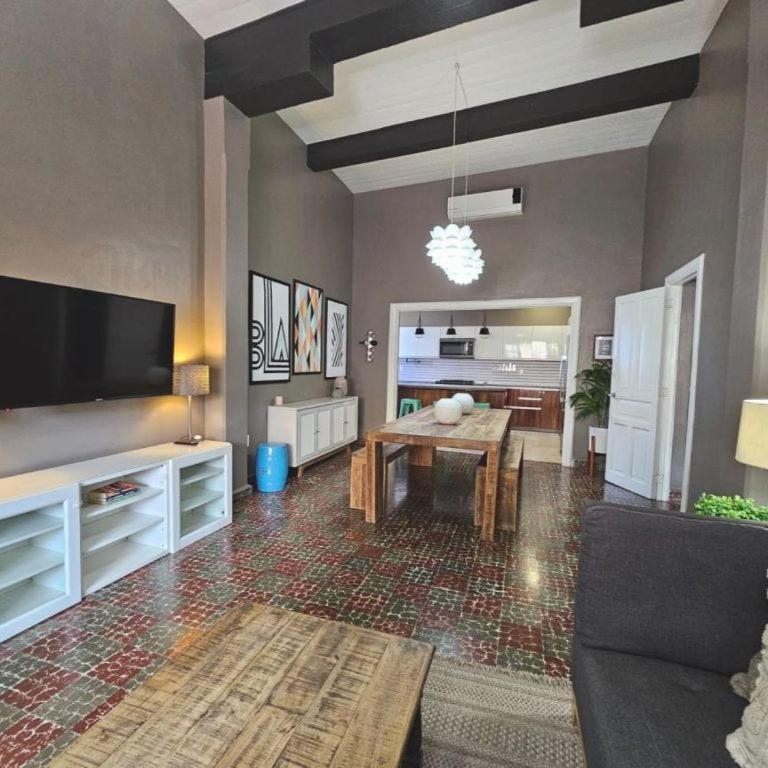Iconic Centro Retreat Walk to Beach & Dining - Two-Bedroom Apartment - 40