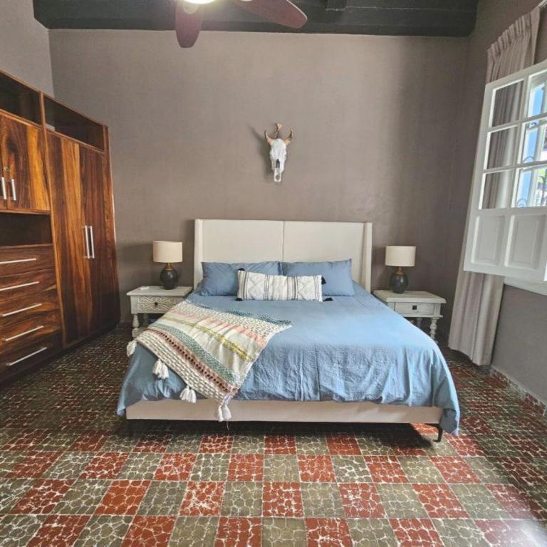 Iconic Centro Retreat Walk to Beach & Dining - Two-Bedroom Apartment - 43