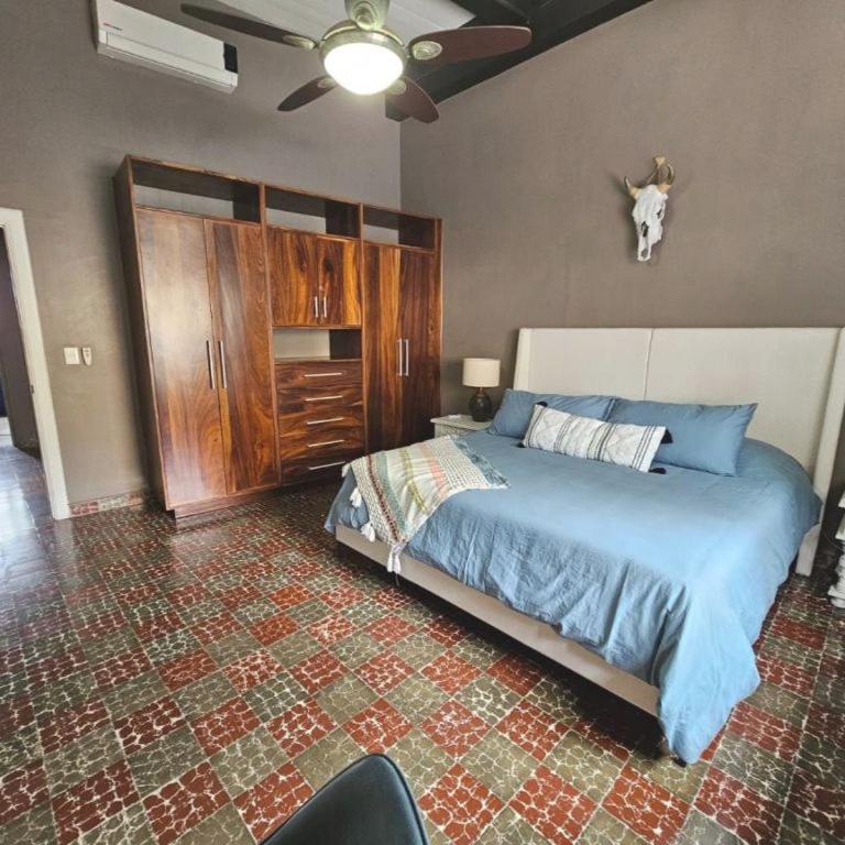 Iconic Centro Retreat Walk to Beach & Dining - Two-Bedroom Apartment - 46