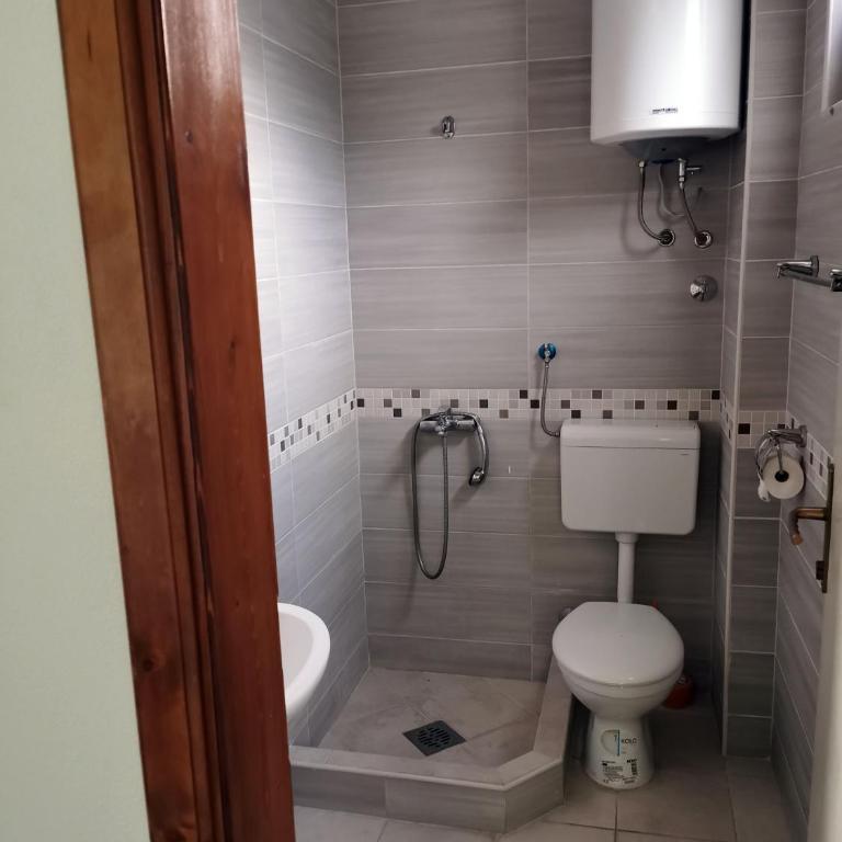 Daria - Double Room with Private Bathroom - 3