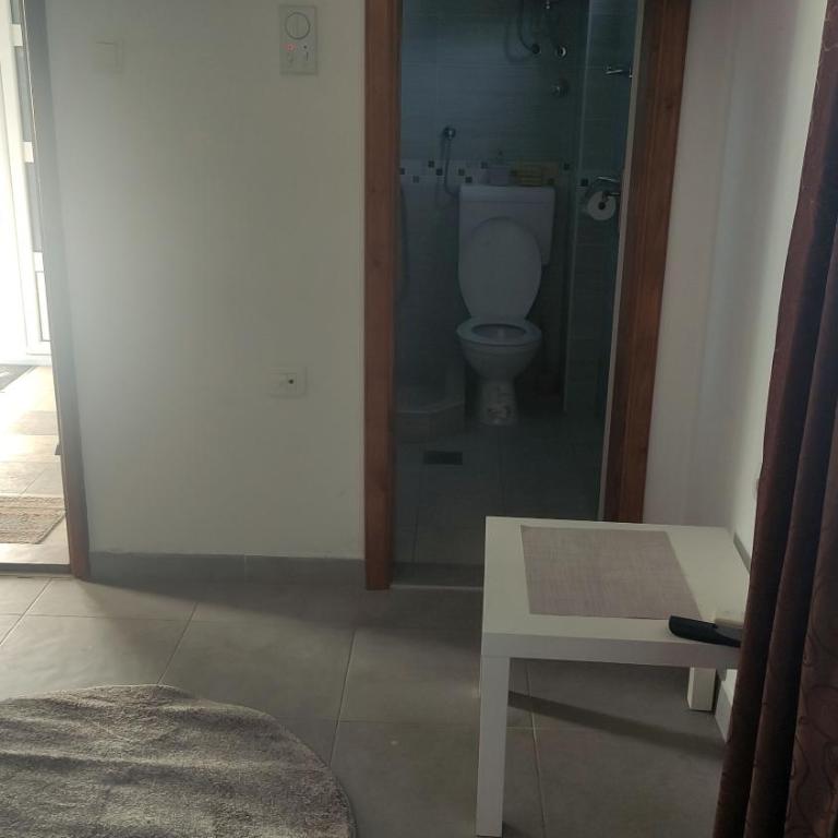 Daria - Double Room with Private Bathroom - 2