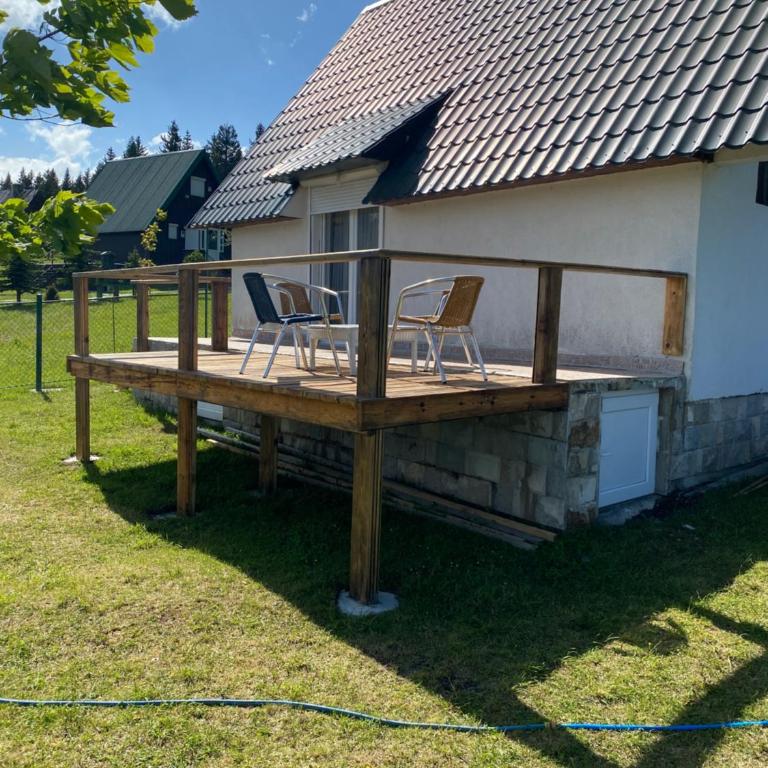 Vista Pitomine - Two-Bedroom Chalet - 18