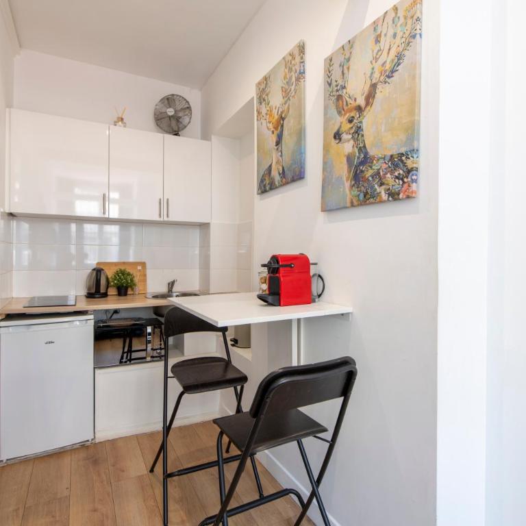 Parisian Getaway for two in iconic Montmartre neighborhood - Monolocale Deluxe - 10