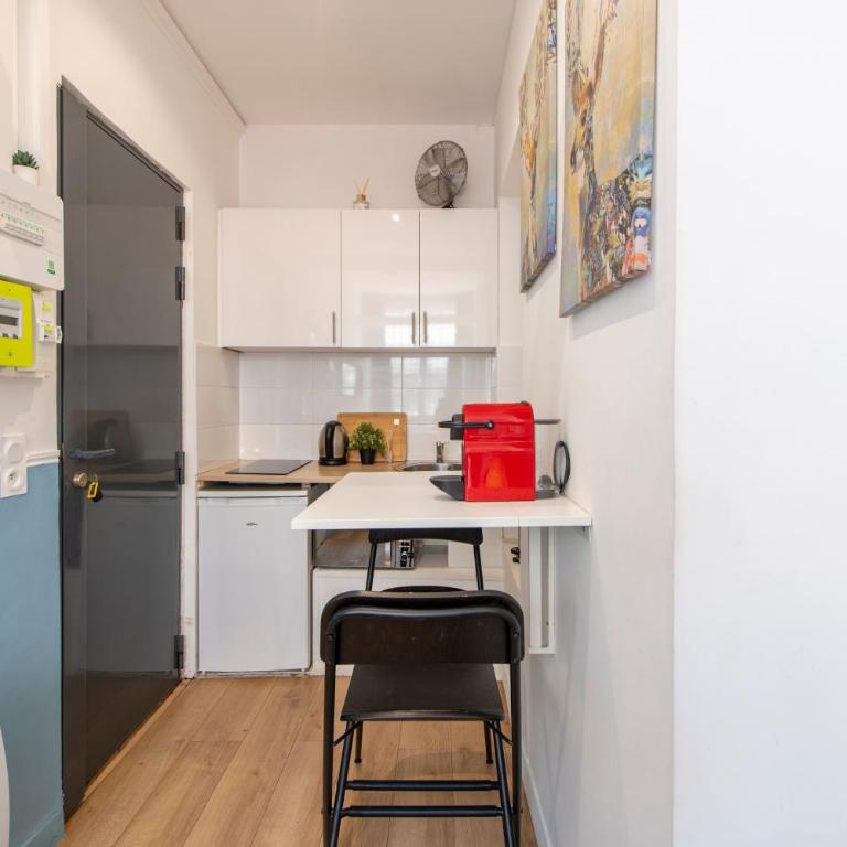 Parisian Getaway for two in iconic Montmartre neighborhood - Monolocale Deluxe - 20
