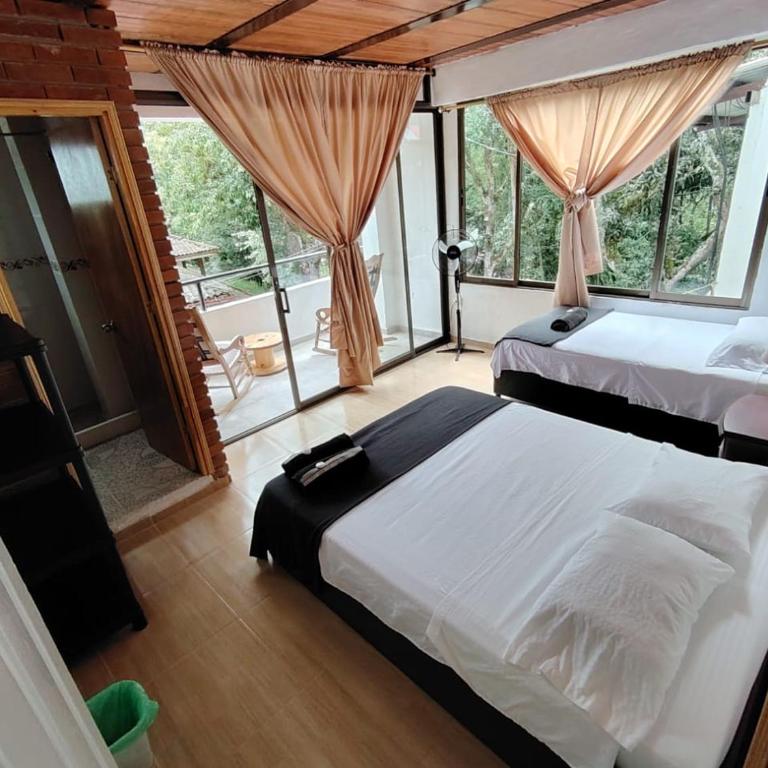 Eco Hotel Entre Ríos - Habitación Doble con vistas a la montaña - 1 o 2 camas - 8