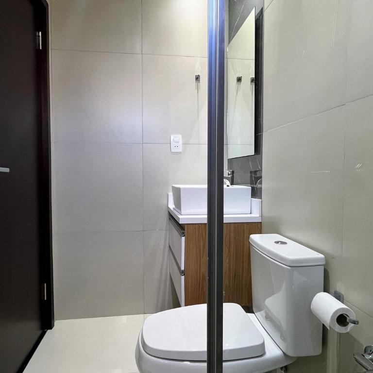 Confort y estilo en cada rincón - Apartamento de 2 dormitorios con vistas al río - 8