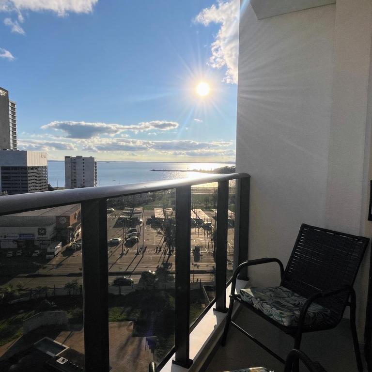 Confort y estilo en cada rincón - Apartamento de 2 dormitorios con vistas al río - 23