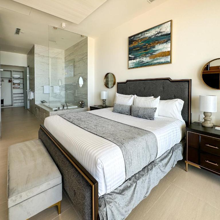 2BR Sandy Beach Beachfront Getaway - Apartment - 28