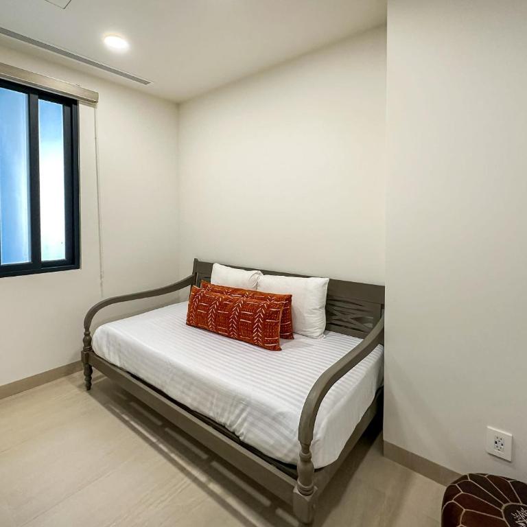 2BR Beachfront Retreat with Amazing Views - Apartment - 45