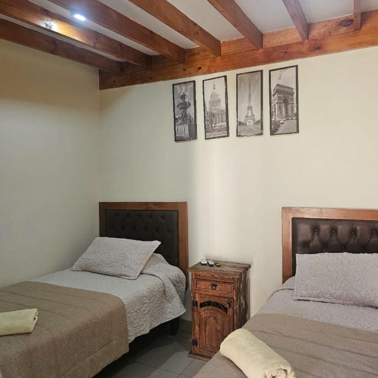 Hostal Aires del Sur Renovado - Habitación Doble con baño privado - 6