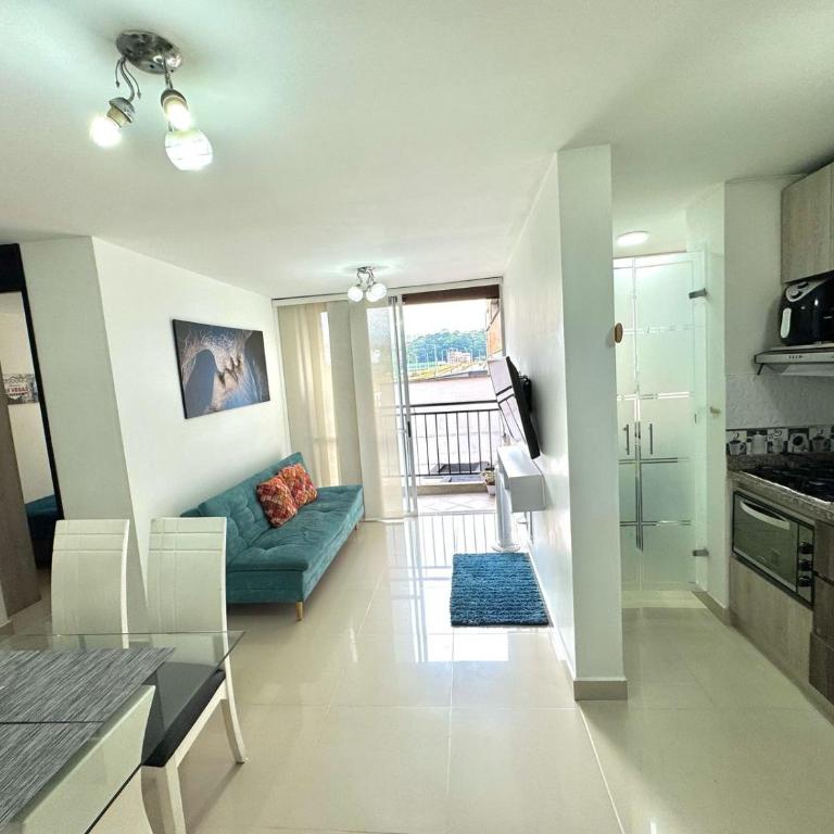 A 4 Minutos de la Estación del Metro, con Parqueadero, Piscinas, Sauna en Conjunto Privado - Apartamento de 2 dormitorios - 24