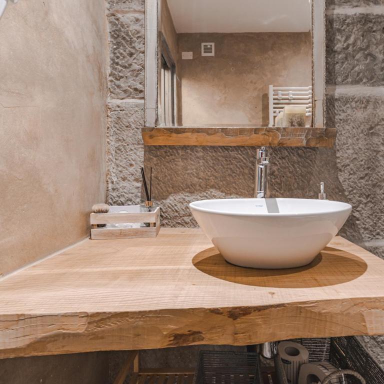Trieste Art Loft - Camera Quadrupla con Bagno Privato - 3