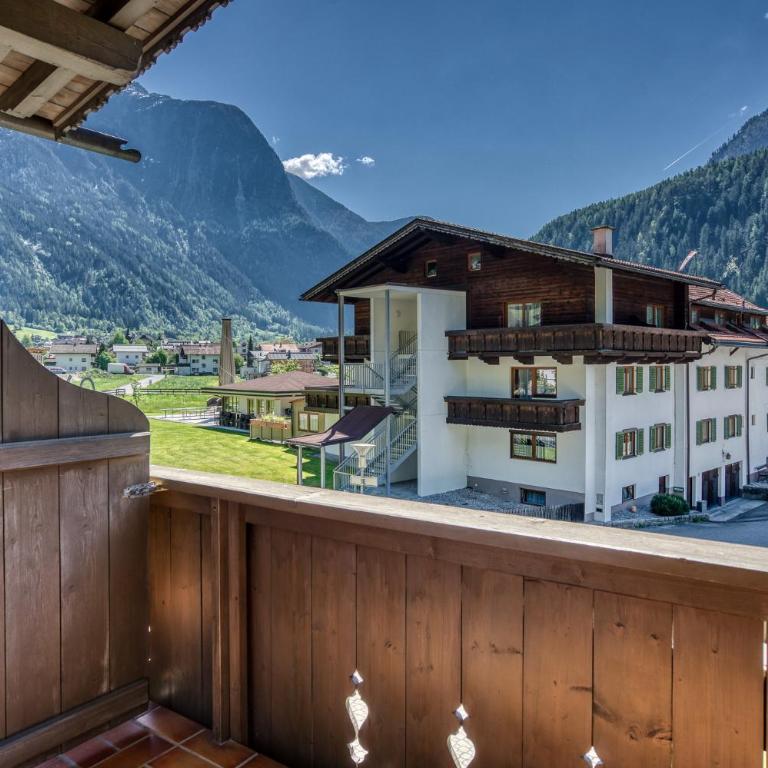 Hotel Jägerhof Ötz - Deluxe Doppelzimmer - 3