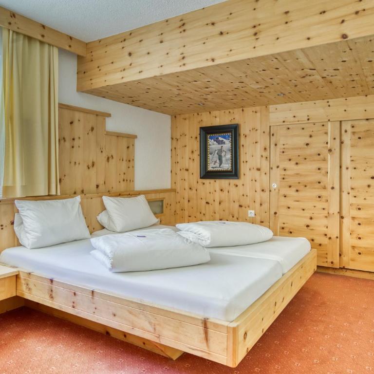 Hotel Jägerhof Ötz - Suite mit Balkon - 6
