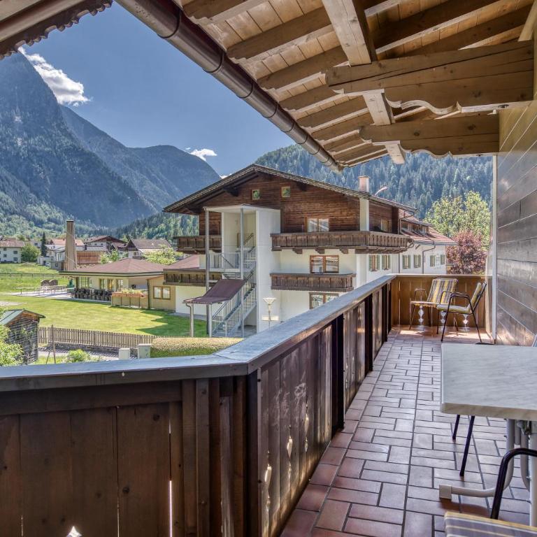 Hotel Jägerhof Ötz - Suite mit Balkon - 10