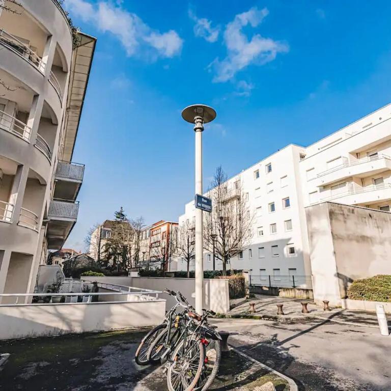 Terrasse & Bulles - Grand T3 au cœur de Reims - Appartamento con 2 Camere da Letto - 4