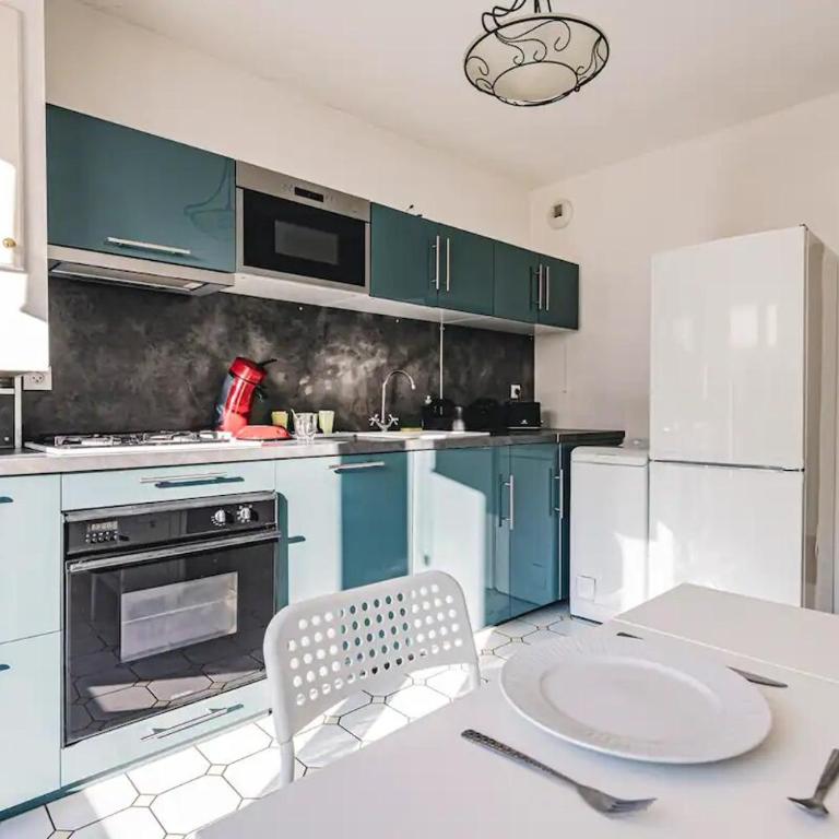 Terrasse & Bulles - Grand T3 au cœur de Reims - Appartamento con 2 Camere da Letto - 15