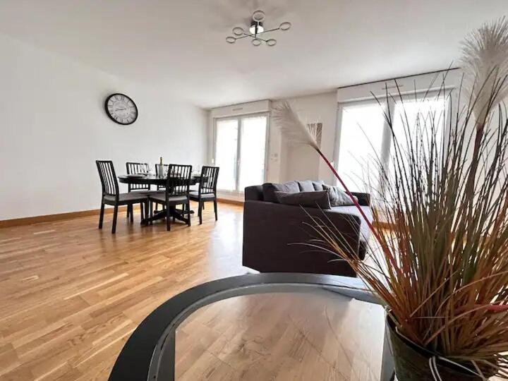 Terrasse & Bulles - Grand T3 au cœur de Reims - Appartamento con 2 Camere da Letto - 37