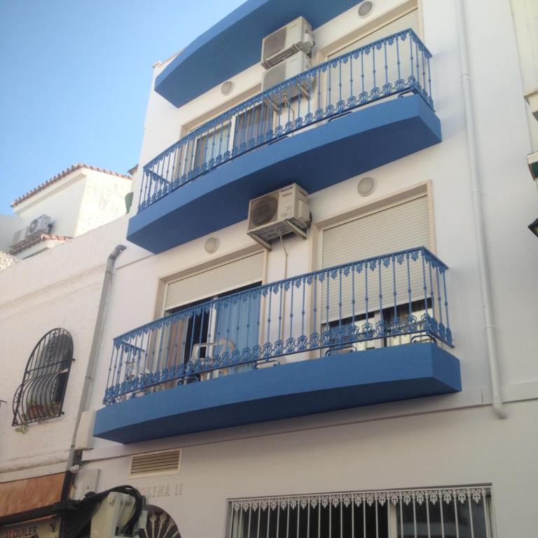 Apartamentos Carolina - Apartamento de 2 dormitorios con vistas a la calle (5 adultos) - 35