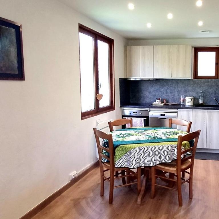 Chalet Roche Rousse - Maison 2 Chambres - 2