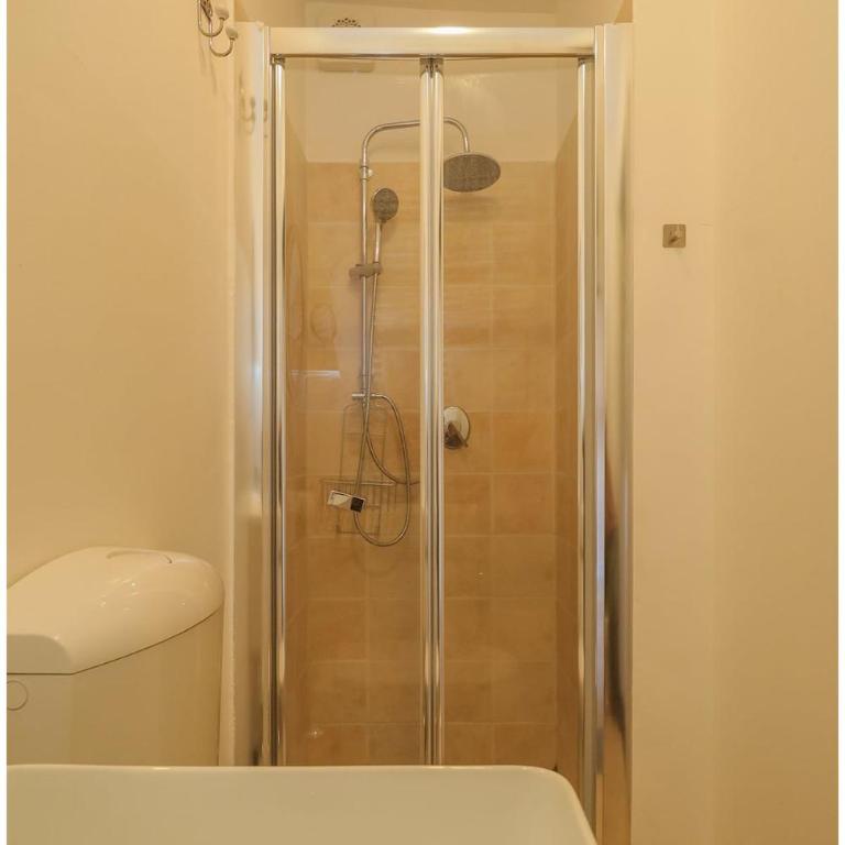 Carlina Charme 10 minutes from Porta Nuova - WIFI - One-Bedroom Apartment - 9