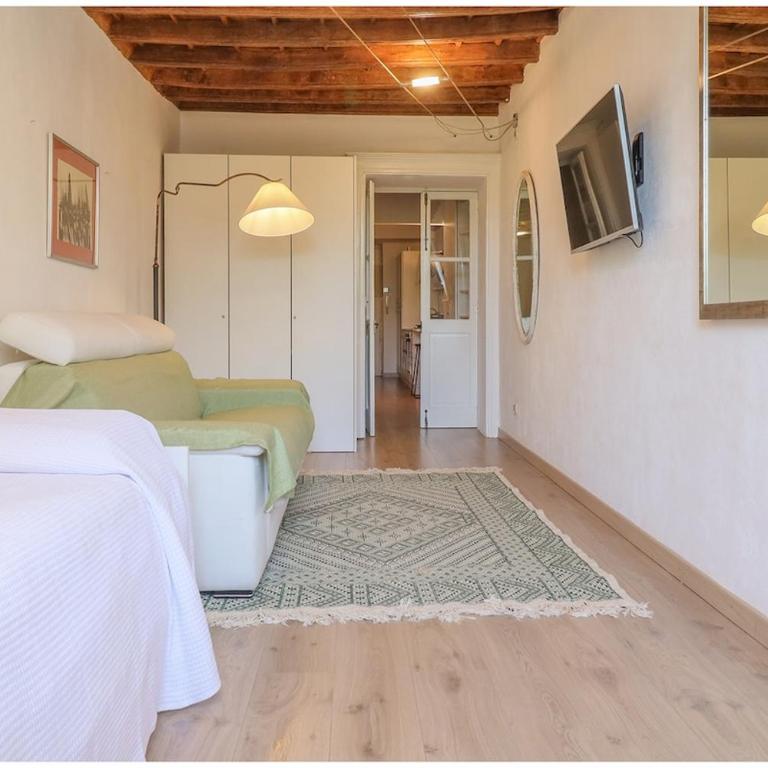 Carlina Charme 10 minutes from Porta Nuova - WIFI - One-Bedroom Apartment - 2