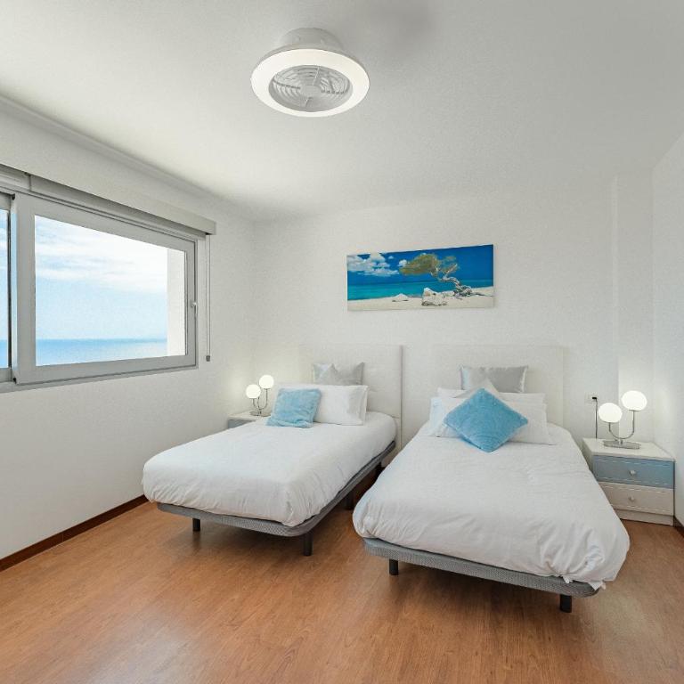 The Eagles Luxury Spa Villa Overlooking Siam Park Sleeps 14 - Villa Estándar - 16
