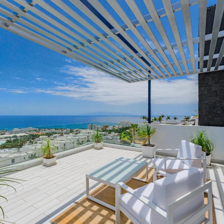 The Eagles Luxury Spa Villa Overlooking Siam Park Sleeps 14 - Villa Estándar - 44