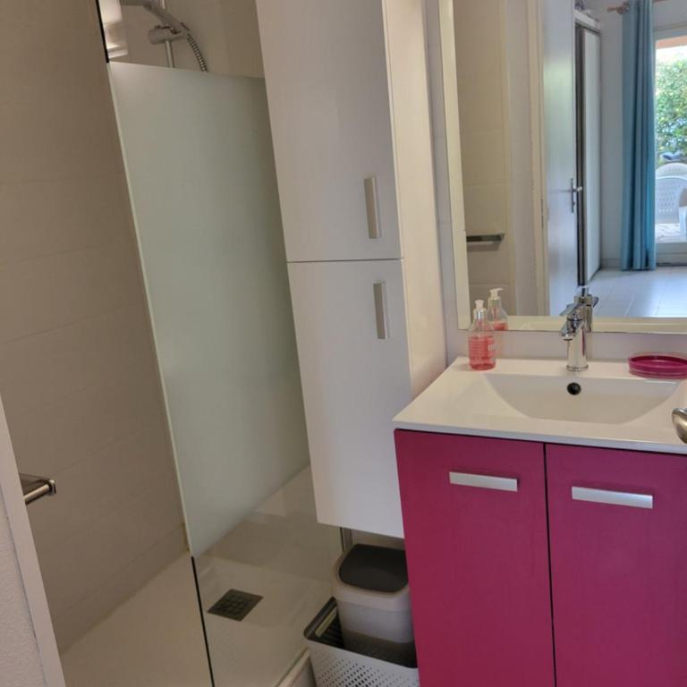 Jolie maison d'angle 4 couchages dans résidence privée à 300m de la mer PORTIRAGNES PLAGE LRHP47 - Maison 2 Chambres - 11