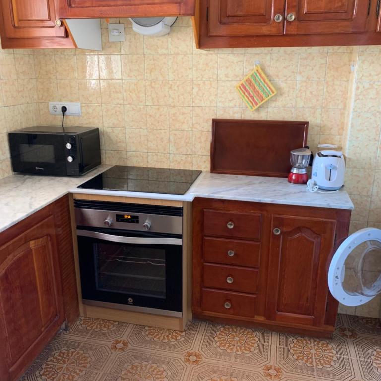 PRIMERA LINEA DE PLAYA con garaje - Apartamento de 2 dormitorios con balcón y vistas al mar - 28