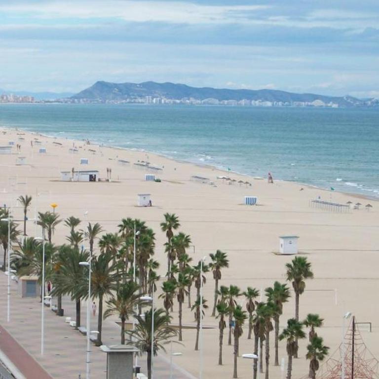 PRIMERA LINEA DE PLAYA con garaje - Apartamento de 2 dormitorios con balcón y vistas al mar - 36