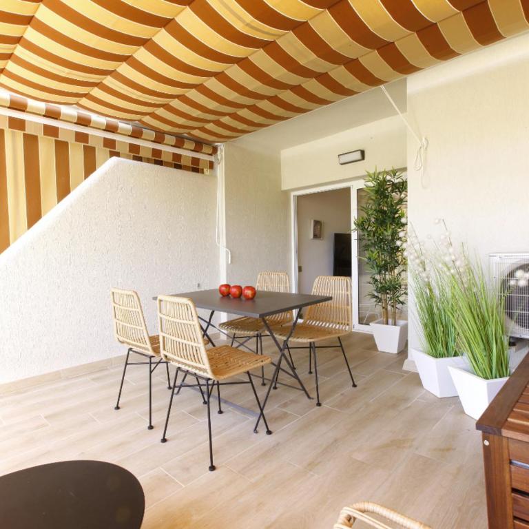 Apartamentos HOLIDAYS BENALBEACH - Deluxe Studio - 20
