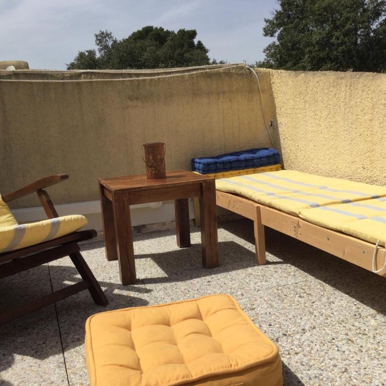 Bastidon provençal dans domaine naturiste avec accès gratuit parc aquatique - Maison 2 Chambres - 20