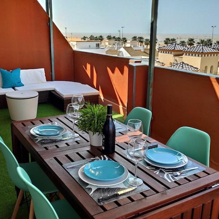 Ático Mar - Apartamento de 2 dormitorios con terraza y vistas al mar - 1