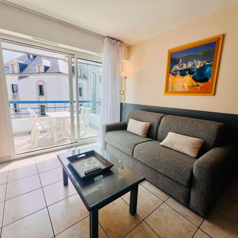 Quiberon : 2 pièces avec balcon, animaux acceptés, parking étroit - FR-1-478-112 - Apartment (4 Adults) - 11