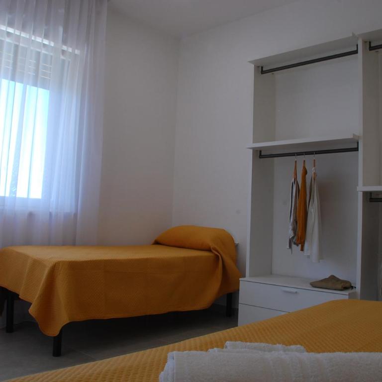 OrangeSun Holiday Home con parcheggio - Two-Bedroom House - 7