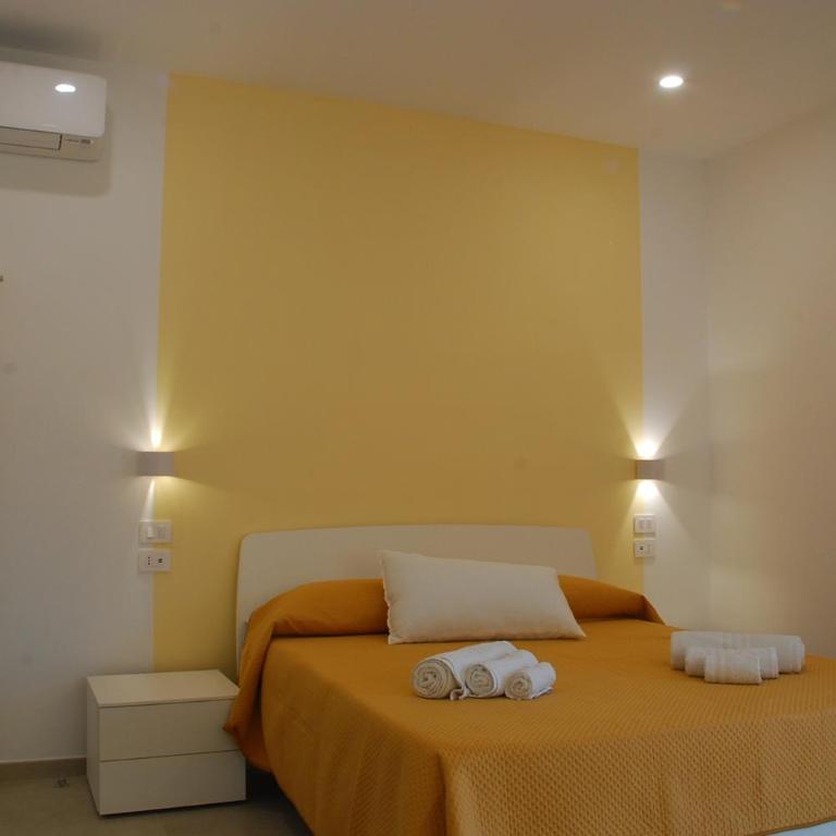OrangeSun Holiday Home con parcheggio - Two-Bedroom House - 4