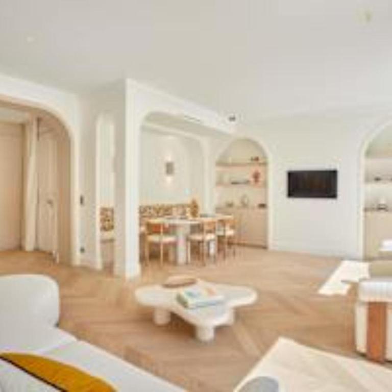Sumptuous apartment with garden Arc de Triomphe - Three-Bedroom Apartment - 3