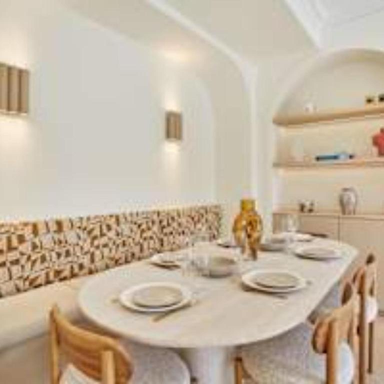 Sumptuous apartment with garden Arc de Triomphe - Three-Bedroom Apartment - 21