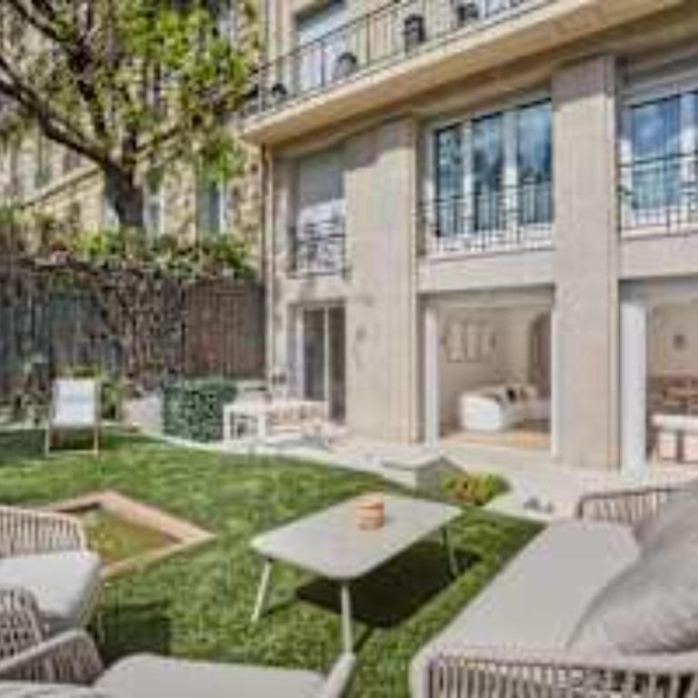 Sumptuous apartment with garden Arc de Triomphe - Three-Bedroom Apartment - 23
