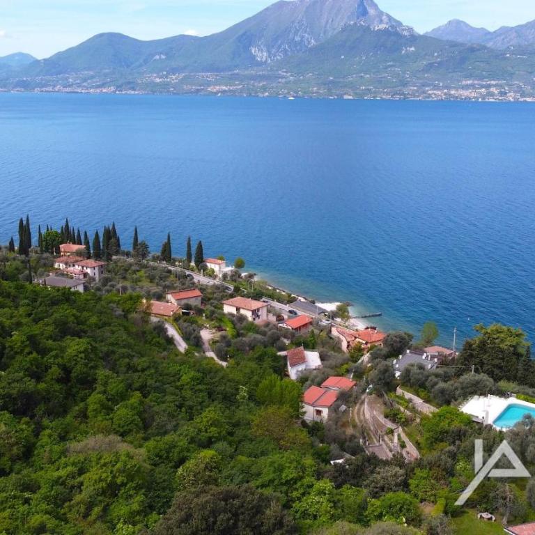 Il Sospiro del Lago - Immobiliare Azzurra - Villa con Piscina Privata - 7