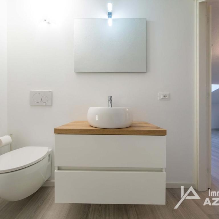 Il Sospiro del Lago - Immobiliare Azzurra - Villa con Piscina Privata - 31