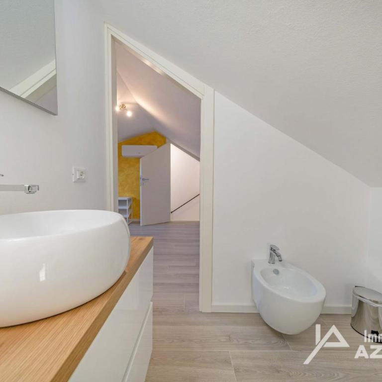 Il Sospiro del Lago - Immobiliare Azzurra - Villa con Piscina Privata - 30